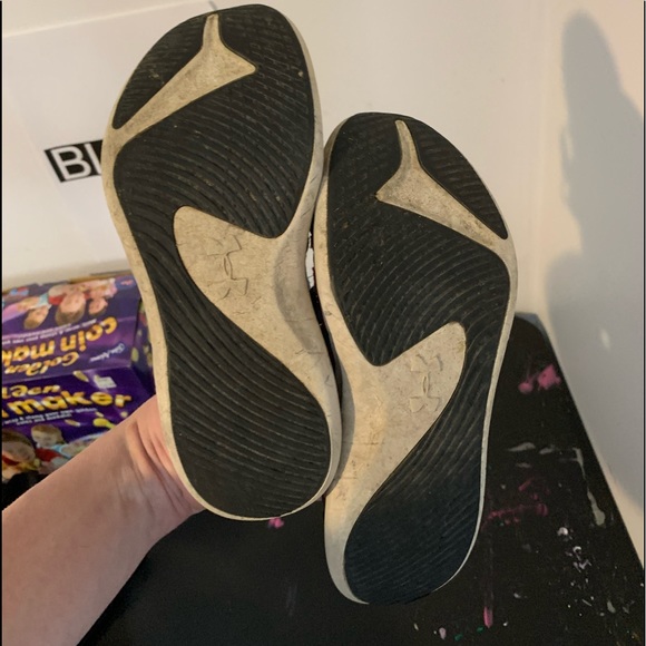 Girls Under Armour sneakers 3.5 - Picture 5 of 5